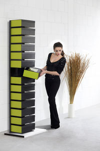 mueble para zapatos moderno / de acero inoxidable / de metal pintado