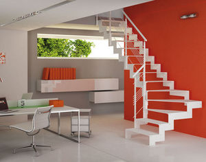 escalera en L / estructura de metal / con peldaños de metal / sin contrahuellas