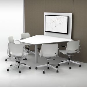 mesa de reuniones moderna / para edificio público / con toma de corriente integrada / de pared