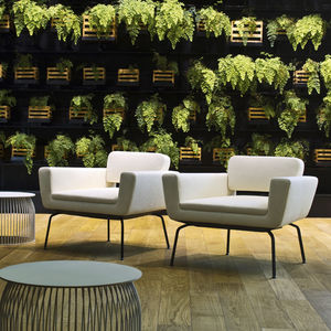 sillón moderno / de tela / de cuero / de haya