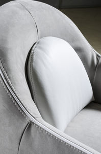 sillón clásico / de tejido / de cuero / profesional
