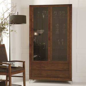 vitrina moderna / de vidrio / de madera / de metal