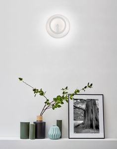 aplique moderno / de aluminio / LED / redondo