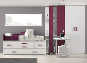 habitación para niños para niña / blanca
