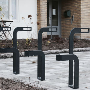 soporte para bicicletas para suelo / de acero / para espacio público