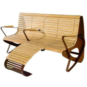 banco público / de diseño original / de madera / de acero galvanizado