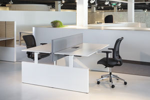 escritorio para open space / de madera / de material laminado / moderno