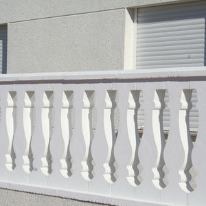 balaustrada de piedra reconstituida / de exterior / para terraza / para balcón