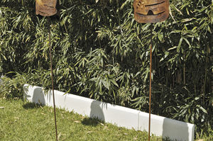 borde para jardín / de hormigón / lineal