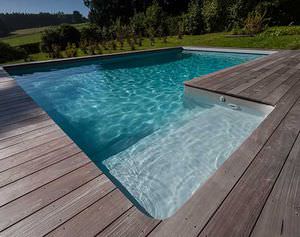 escalera recta / de piscina / de exteriores / con contrahuella