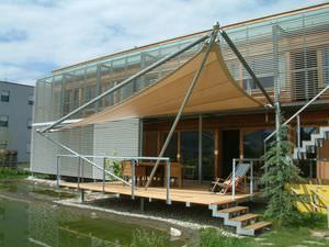 casa prefabricada / moderna / de madera maciza / de 2 plantas