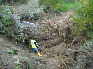 barrera de protección / fija / de metal / contra aluviones de lodo