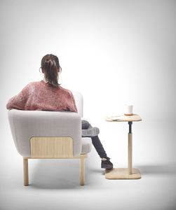mesita auxiliar moderna / de roble / rectangular / ajustable en altura