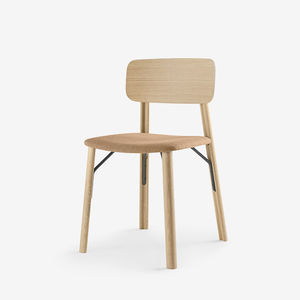 silla moderna / tapizada / de madera maciza / de tejido