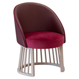 silla moderna / tapizada / ergonómica / respetuosa con el medioambiente