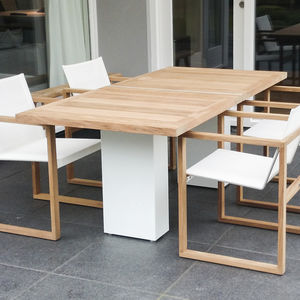 mesa de comedor moderna / de teca / de metal pulido / de acero inoxidable cepillado