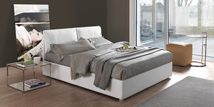 cama de matrimonio / moderna / tapizada / con cabecero
