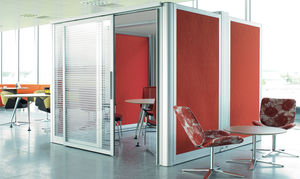 oficina POD de vidrio