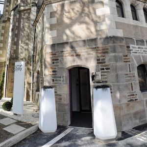 maceta de jardín de polímero