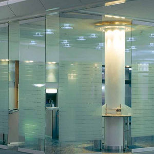 tabique corredero-apilable / acristalado / de uso profesional