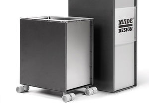 cubo de basura público / de acero inoxidable / con ruedas / moderno