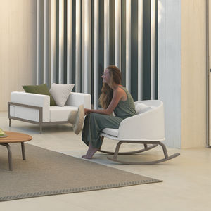 sillón moderno / de tela / de aluminio / con revestimiento removible