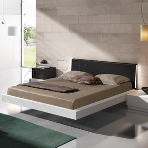 cama flotante / de matrimonio / moderna / con cabecero