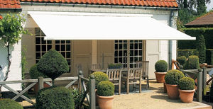 toldo con cofre / motorizado