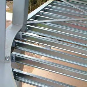 viga prefabricada / de acero galvanizado / en C / de carpintería