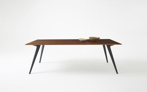 mesa de comedor moderna / de roble / de nogal / de acero
