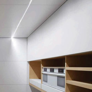 perfil de iluminación de techo / montado en superficie / de pared / empotrable