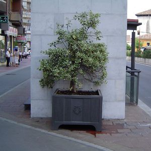 jardinera de acero inoxidable / de hierro fundido / de fibra de vidrio / rectangular