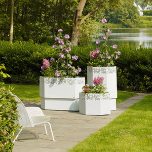 jardinera de acero / moderna