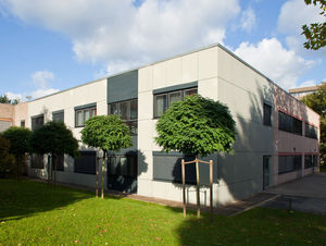 edificio modular / prefabricado / de madera / para usos médicos