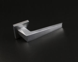 manilla para puerta / de metal / moderna / cromada