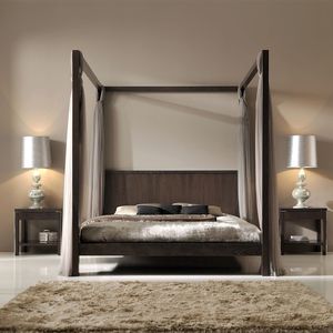cama con dosel / de matrimonio / moderna / con cabecero