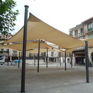 tensoestructura sobre armazón metálico / de lona / para refugio / con membrana de poliéster