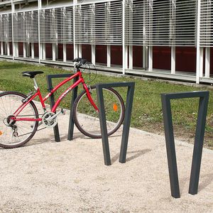 soporte para bicicletas para suelo / de acero / para espacio público