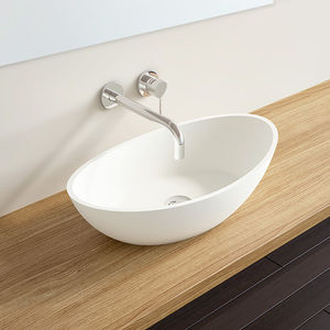lavabo sobre encimera / ovalado / de resina mineral / moderno