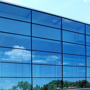 panel de vidrio aislante / para protección solar / para edificio / coloreado