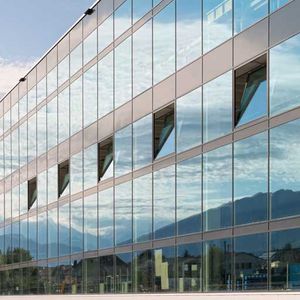 panel de vidrio aislante / para protección solar / para edificio / plano