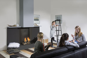 chimenea de gas / moderna / hogar cerrado / de esquina