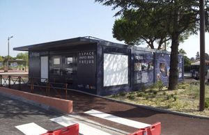 casa modular / moderna / estructura metálica / ecológica