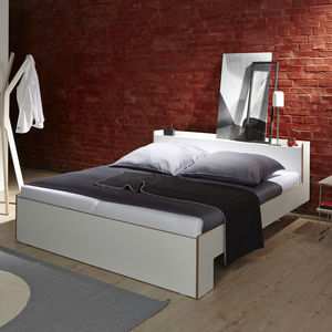 cama estándar / de matrimonio / moderna / con cabecero