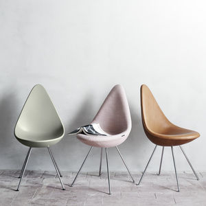 silla de diseño escandinavo / de plástico / de Arne Jacobsen / rosa