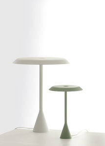 lámpara de mesa / de diseño original / de aluminio / de policarbonato