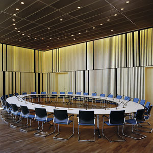 mesa de conferencia moderna / de material laminado / rectangular / ovalada