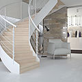 escalera circular / con zancas laterales / peldaño de madera / de caracol estructura metálica - EXCLUSIVE : HELIKA TREND IRON