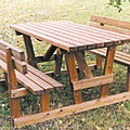 mesita de picnic / para espacio público - RUSTICO