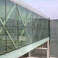 panel de vidrio decorados / translúcido - BARCELONA AIRPORT T1 GANGWAYS